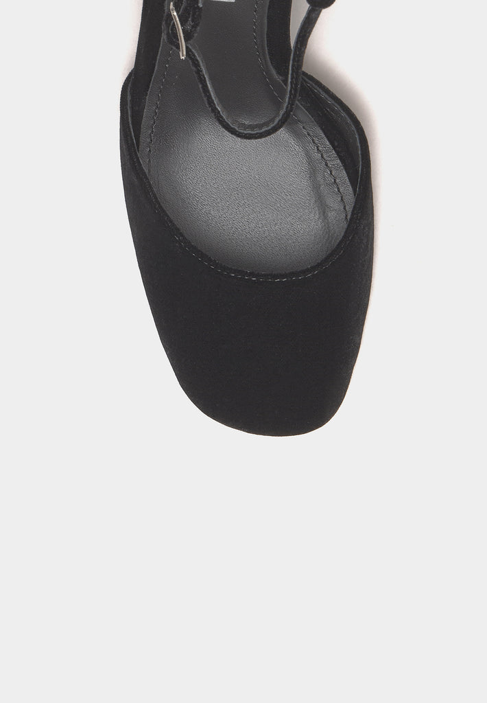 Close-up of the toe box on the Bibi Lou Emily black velvet evening pump highlighting plush velvet material and rounded front.