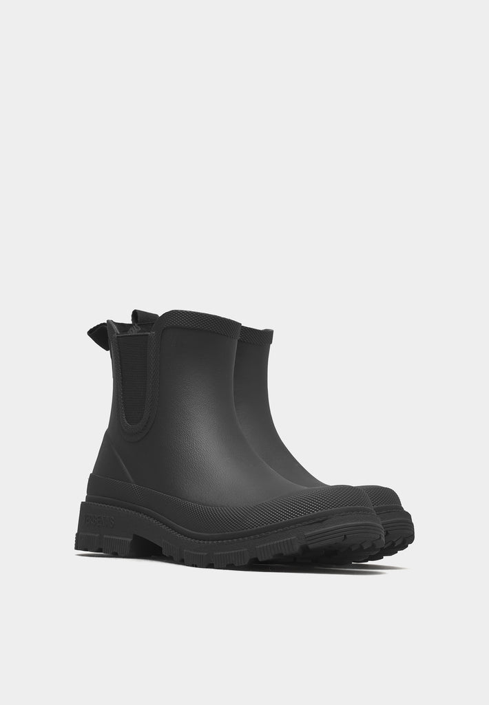 Verbenas Lua Mate Combi 8097 Black/Black rain boot with black rubber upper and elastic side panels.