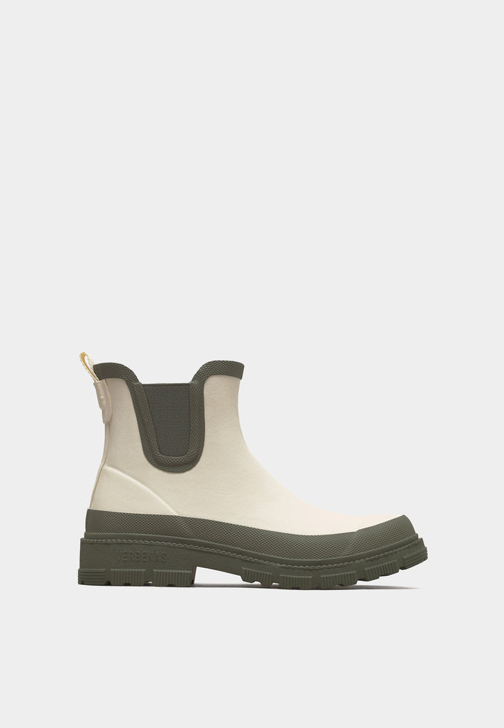 Verbenas Lua Mate Combi 8097 Off White rain boot with rubber upper, elastic side panels and pull tab.