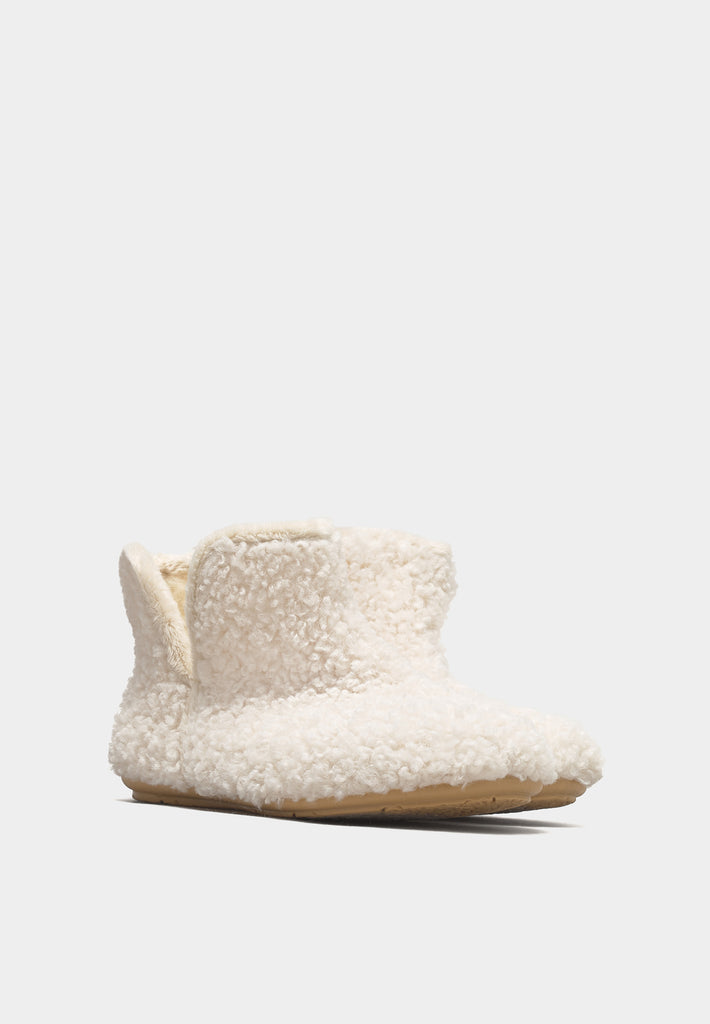 Ilse Jacobsen Snippy 01 Atmosphere slippers with wool lining and soft beige upper.
